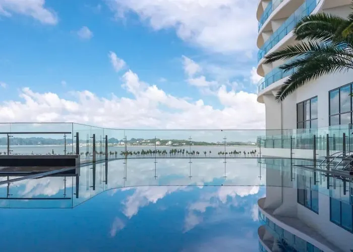 The Azure Duplex - Stunning Bay View - Citadines *